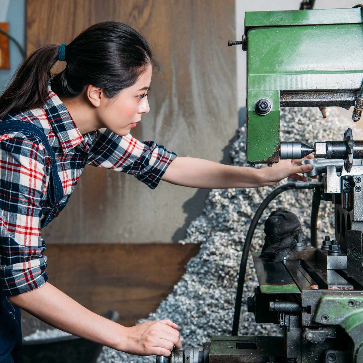 The mina scissors factory producing hair shears